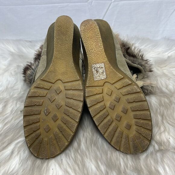 Aldo Suede Faux Fur Lined Chukka Style Lace Up Booties Sz 38/US 7.5 - Picture 6 of 7